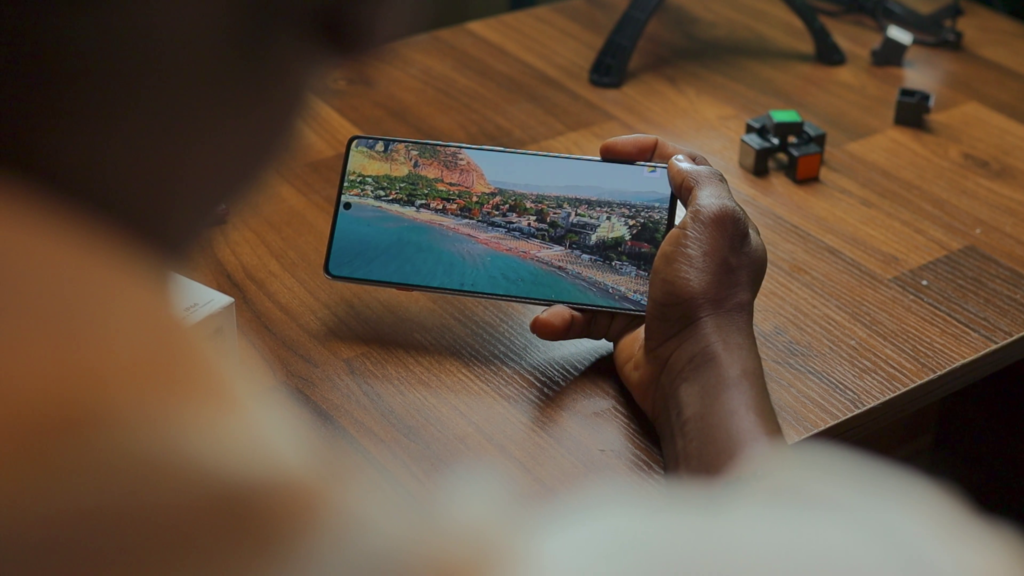 Tecno Camon 40